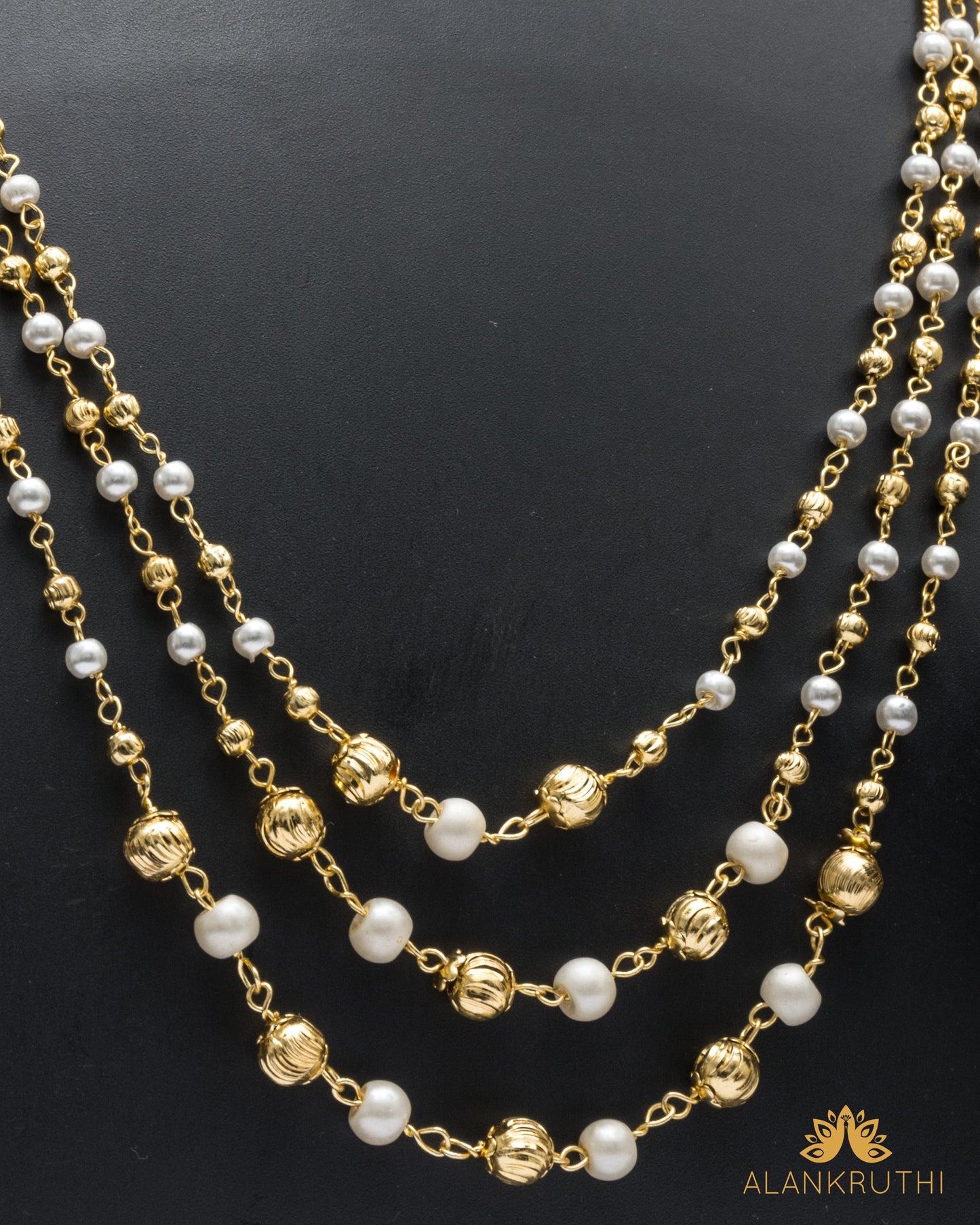 3 Layered Pearl & Gold Chain With Earrings
