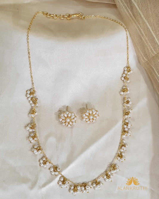 Gungroo Pearl Mala Set