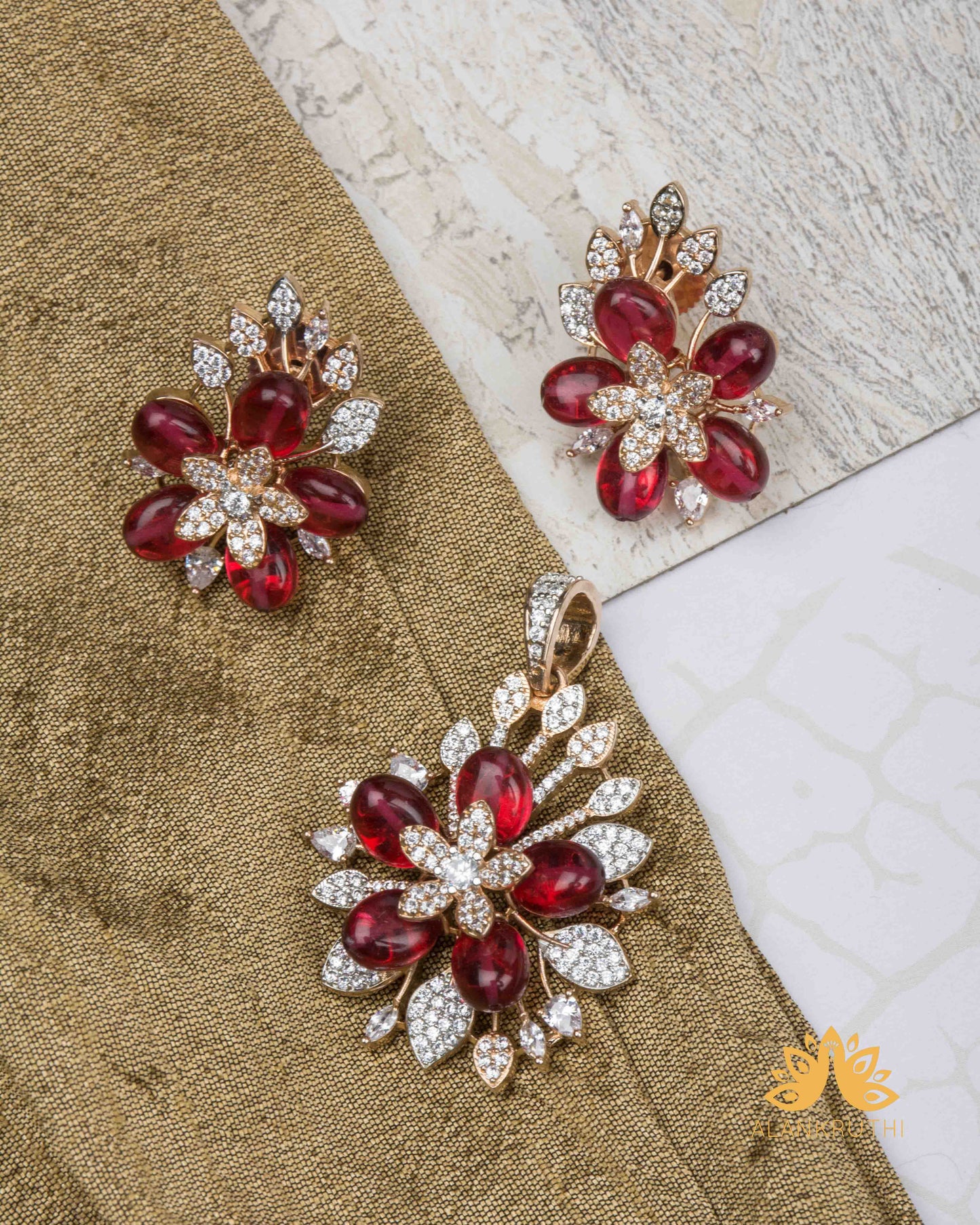 Ad Stone Pendant Set