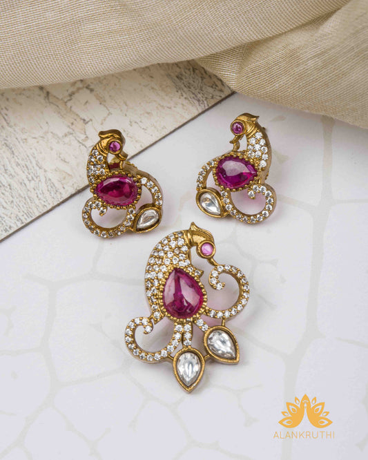 Ad Stone Peacock Pendant Set