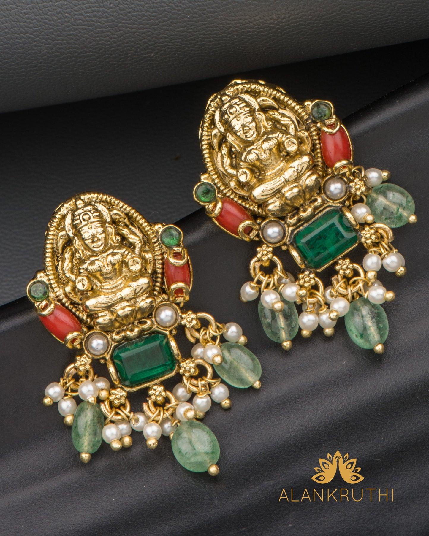 Antique Coral Pendant Set