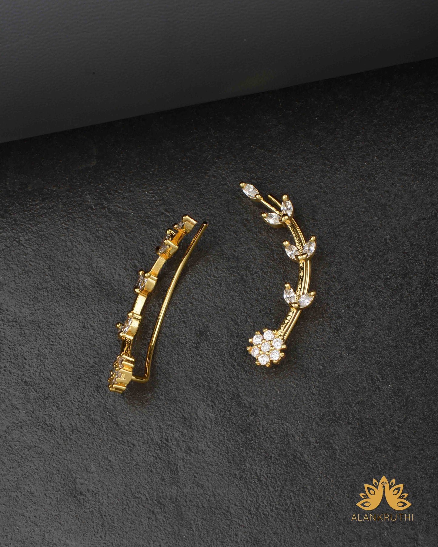 Cz Antique Earrcuff