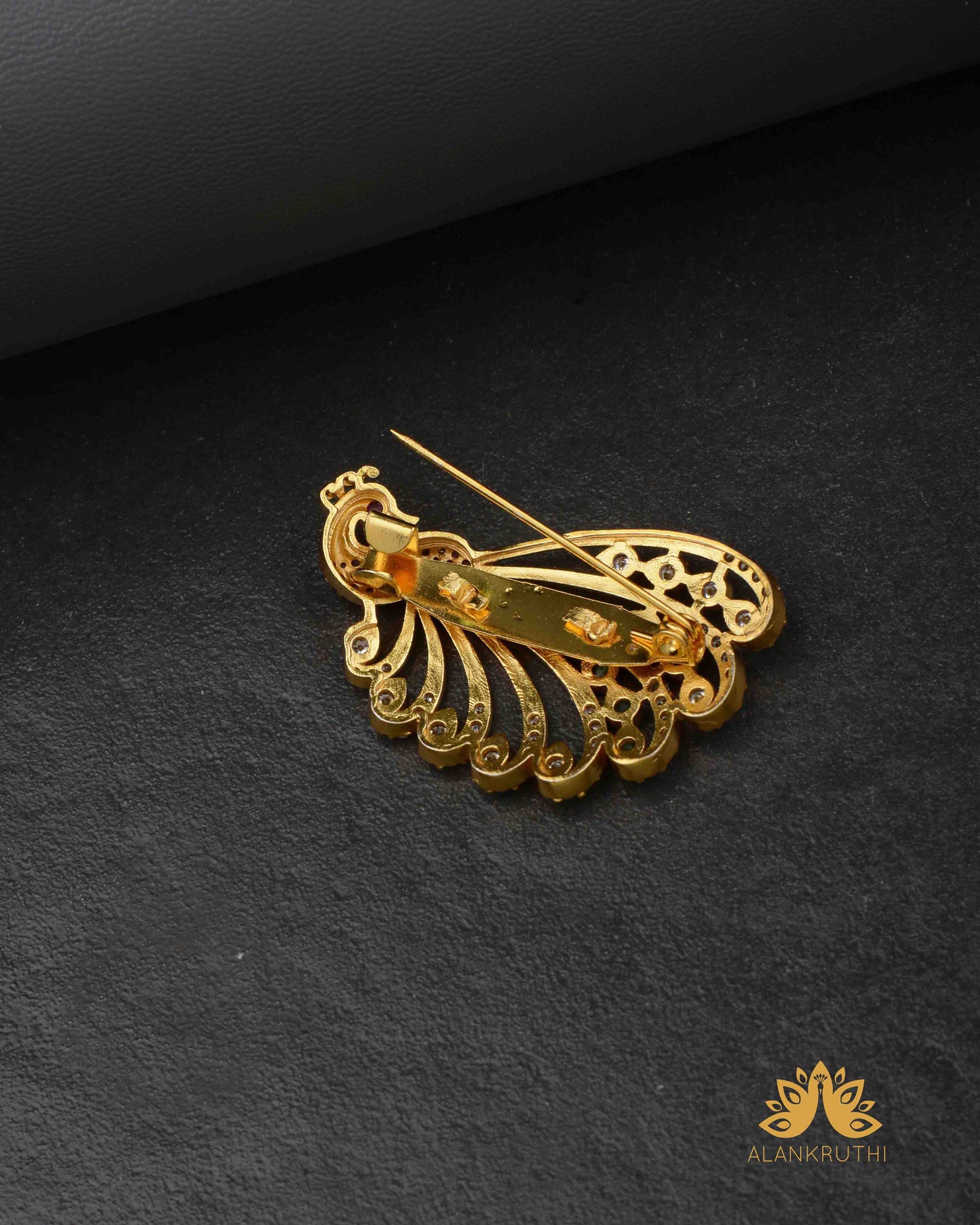 Cz Antique Saree Pin